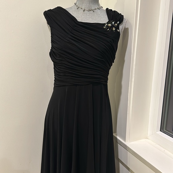 Scarlett nite dress - Picture 12 of 12